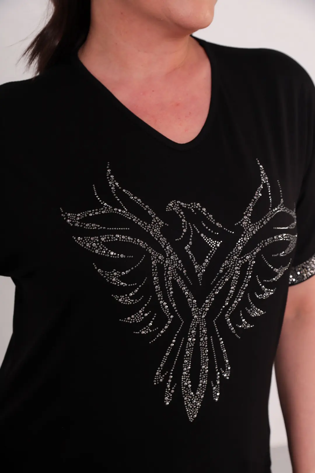 Büyük Beden Ön ve Kol Taş Baskılı Kısa Kollu T-Shirt - Şık Konfor Modeli