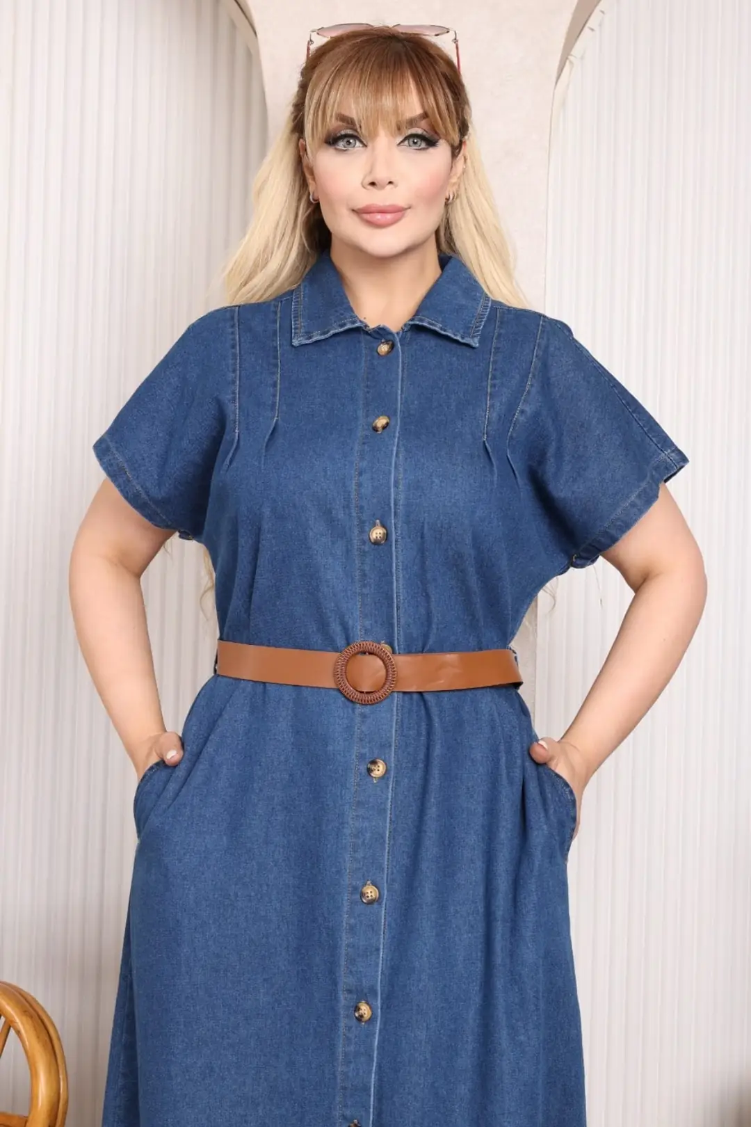 Kadın Büyük Beden Önden Düğmeli Kuşaklı Denim Kot Elbise