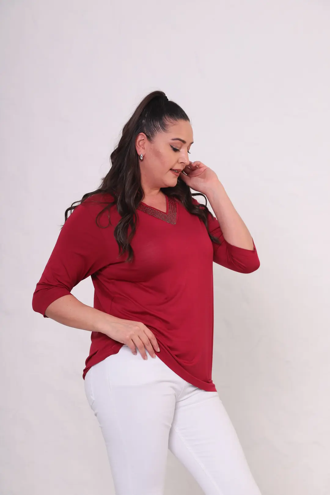 Büyük Beden V Yakalı Kapri Kollu Taş Baskılı Pamuklu Bluz - Yeni Sezon Rahat Konfor Model 4 Mevsim Günlük Anne Bluzu