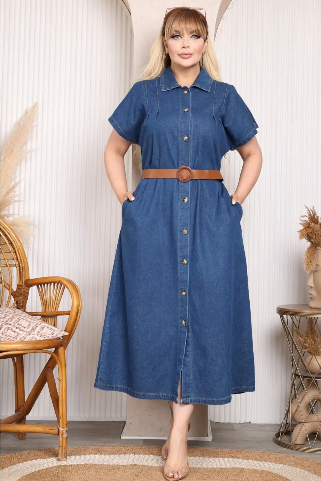 Kadın Büyük Beden Önden Düğmeli Kuşaklı Denim Kot Elbise