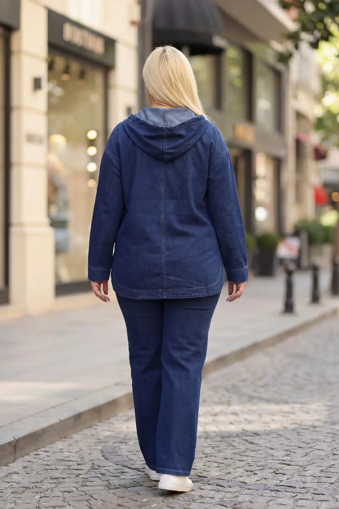 Büyük Beden Kadın Kapüşonlu Kot Takım - Fermuarlı Denim Ceket ve Pantolon İkili Takım