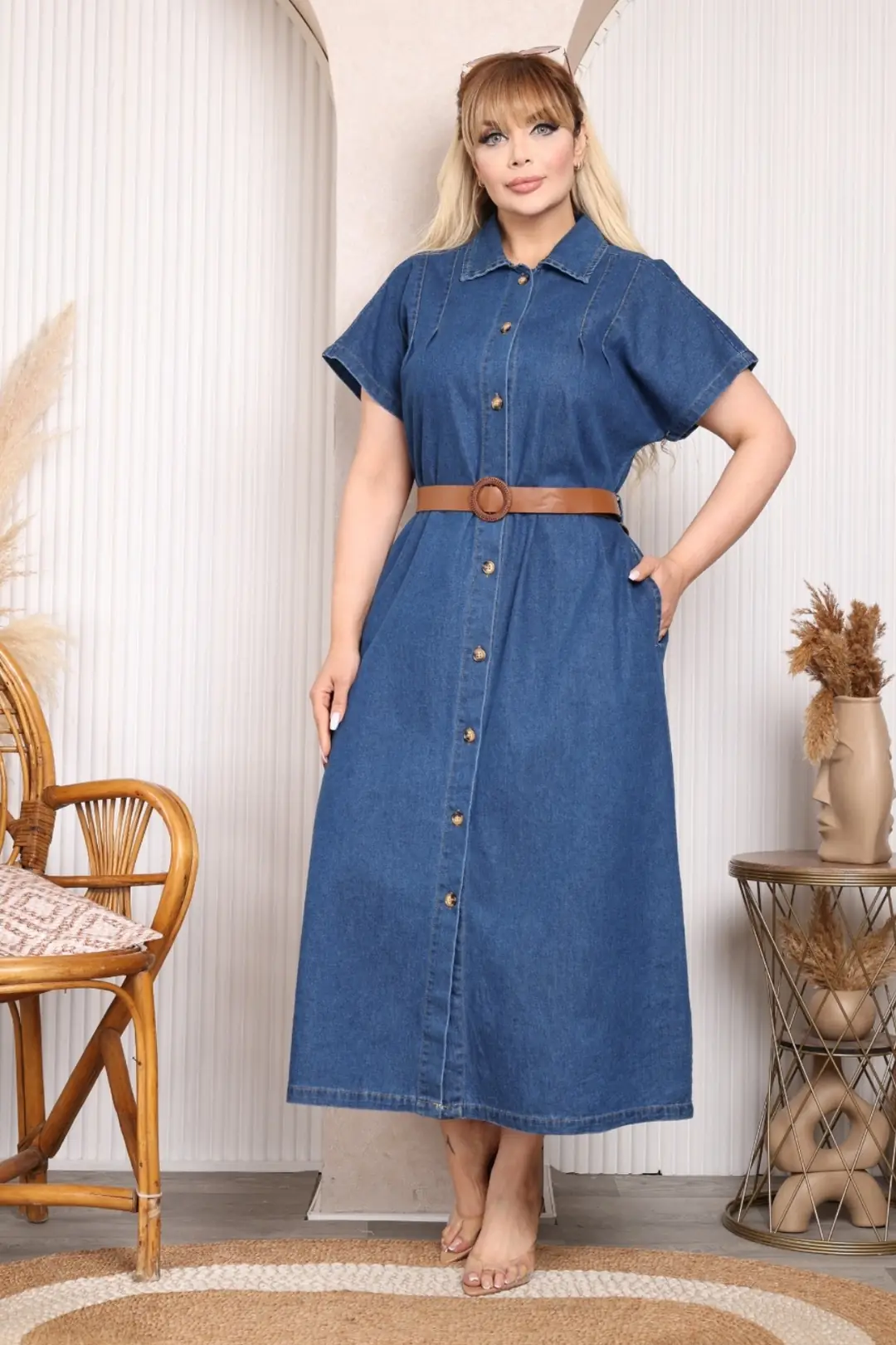 Kadın Büyük Beden Önden Düğmeli Kuşaklı Denim Kot Elbise
