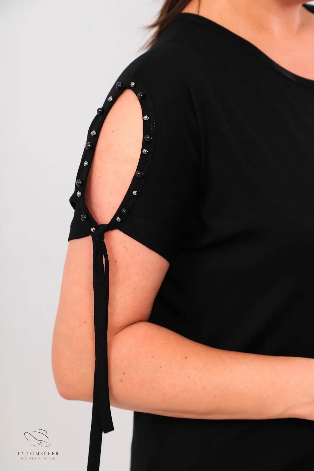 Büyük Beden Yeni Sezon Konfor Modeli Kol Bağlamalı Inci Detaylı Kısa Kollu Penye Tunik T-shirt
