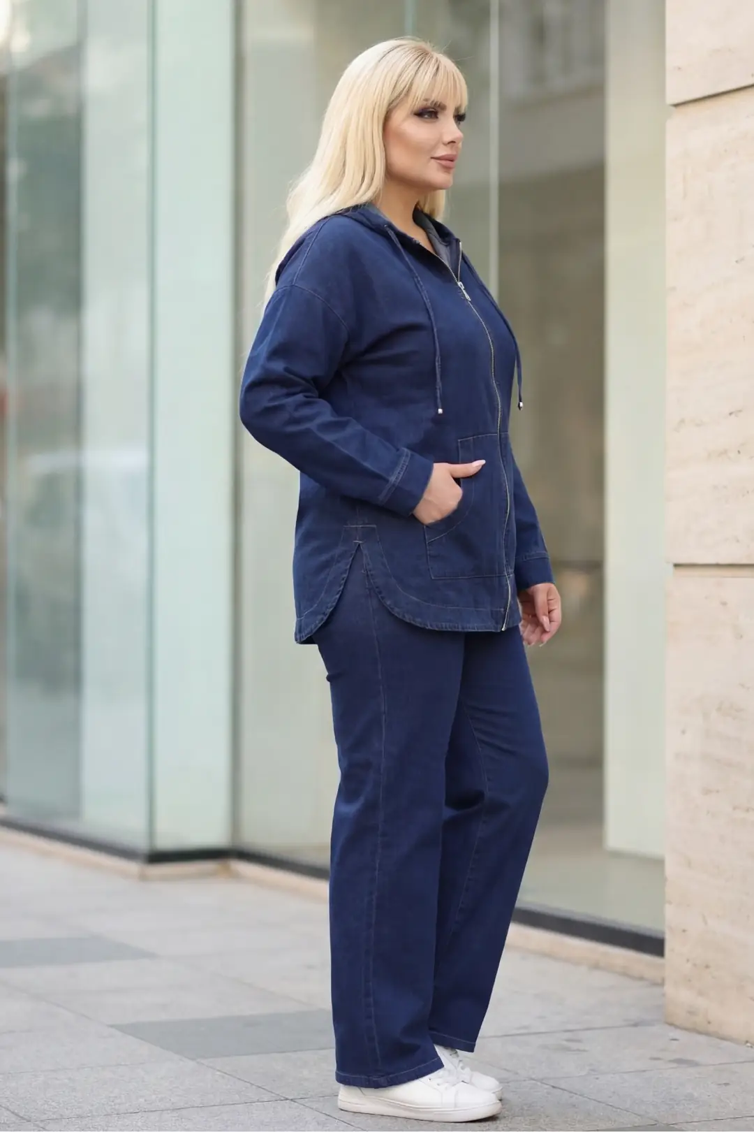 Büyük Beden Kadın Kapüşonlu Kot Takım - Fermuarlı Denim Ceket ve Pantolon İkili Takım
