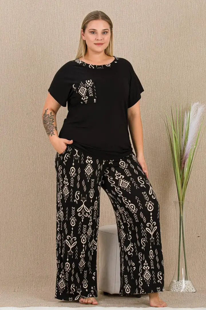 Büyük Beden V Yaka Desenli Alt İkili Pijama Takımı - Siyah