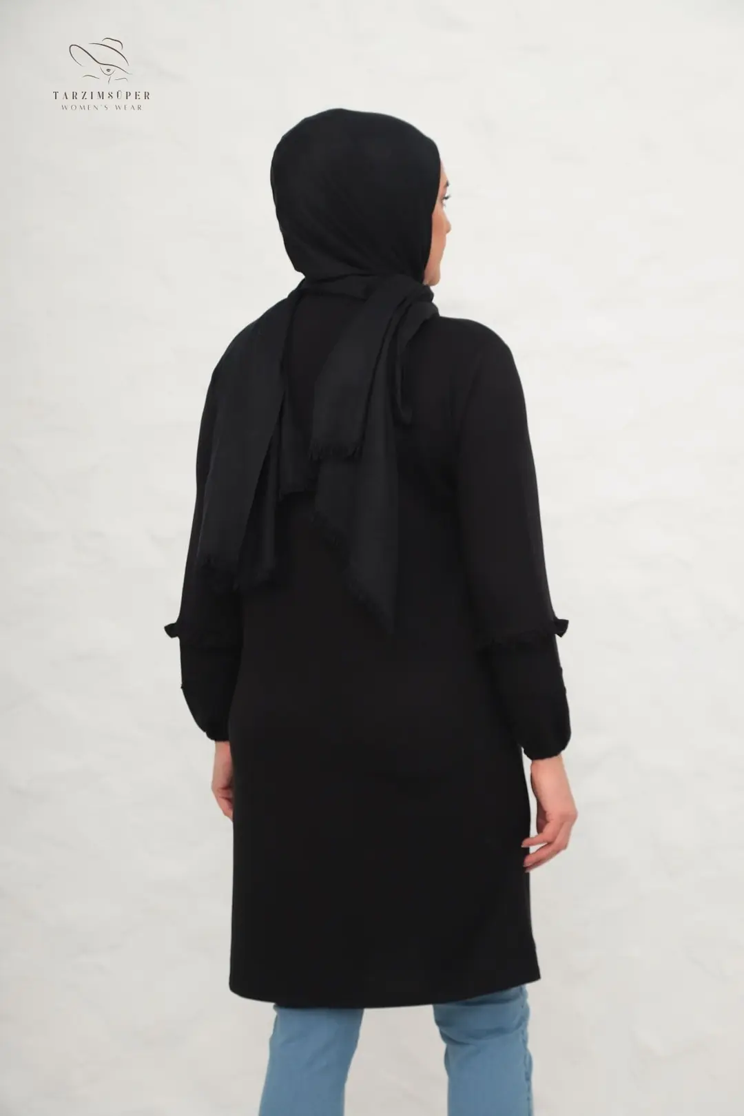 Büyük Beden Kolye Hediyeli Tesettür Tunik Esnek Kumaş Fırfırlı Beli Yırtmaçlı Konfor Modeli Tunik