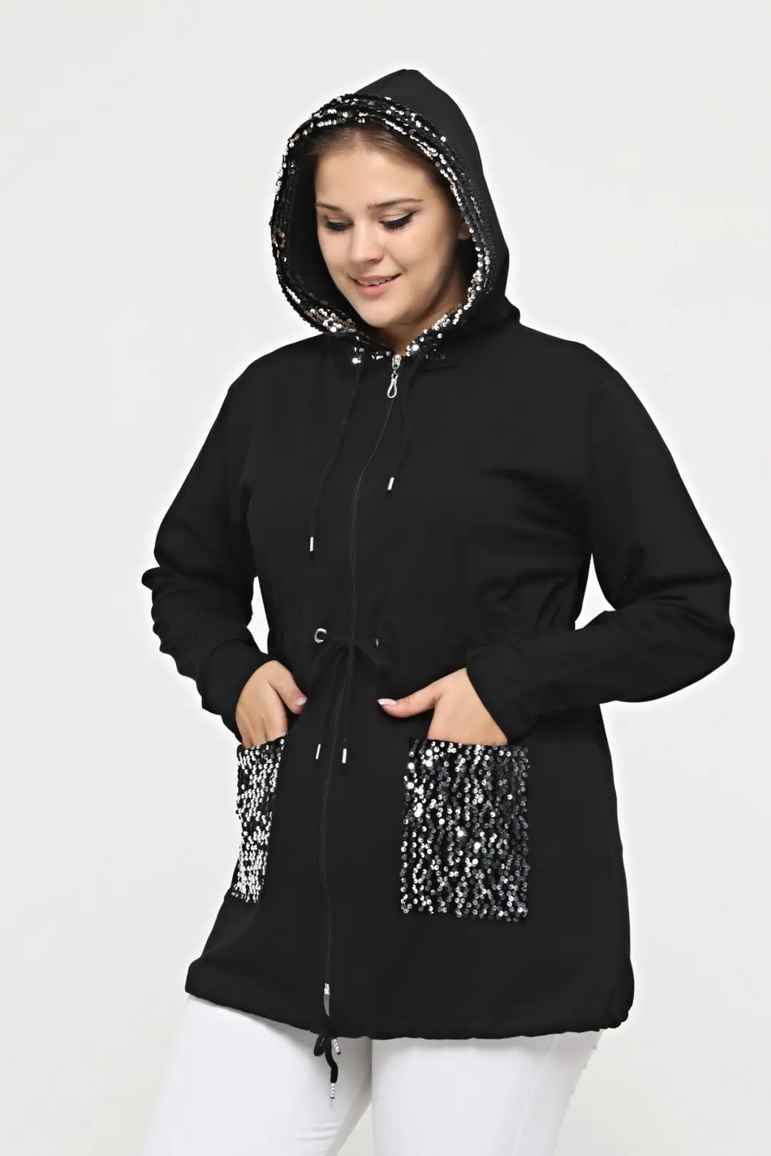 Büyük Beden Siyah Kapüşonlu Parlak Pul Detaylı Fermuarlı Sweatshirt  Cepli & Rahat Kalıp